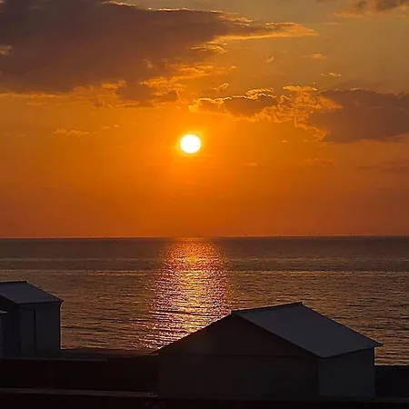 Cosy A 1 Min De La Mer, Acces Facile Apartment
