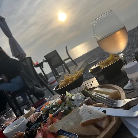 Cosy A 1 Min De La Mer, Acces Facile Apartment